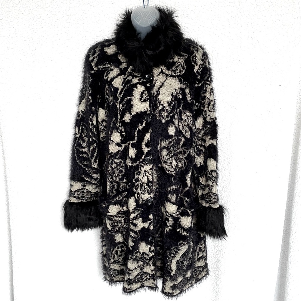 NWT Black Rivet tan & black long button-front sweater, faux fur collar & cuffs